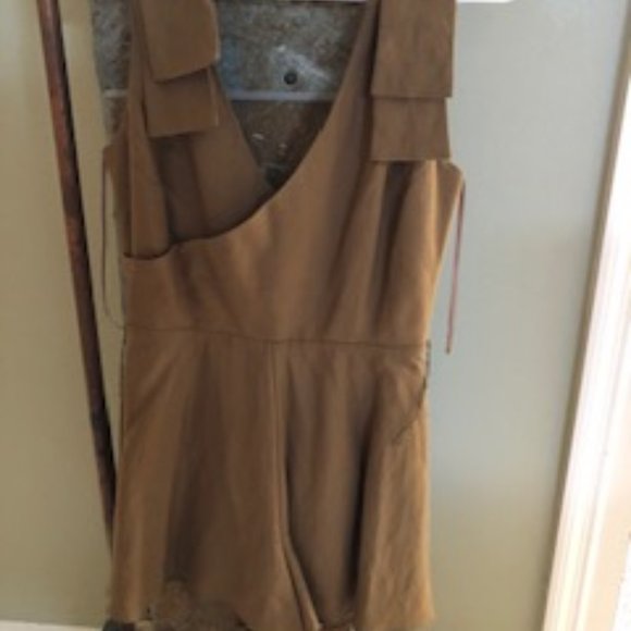 XS Taupe Romper - Picture 4 of 4